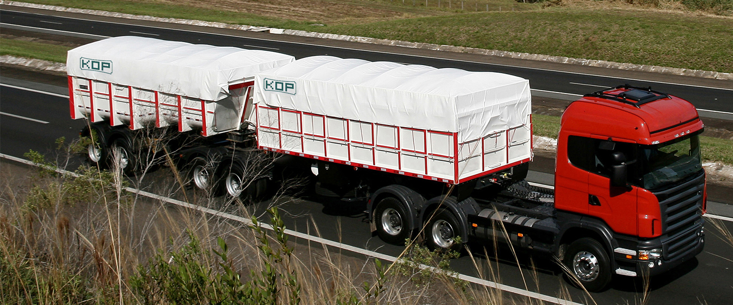 <strong>Applications of China Tarpaulins</strong>